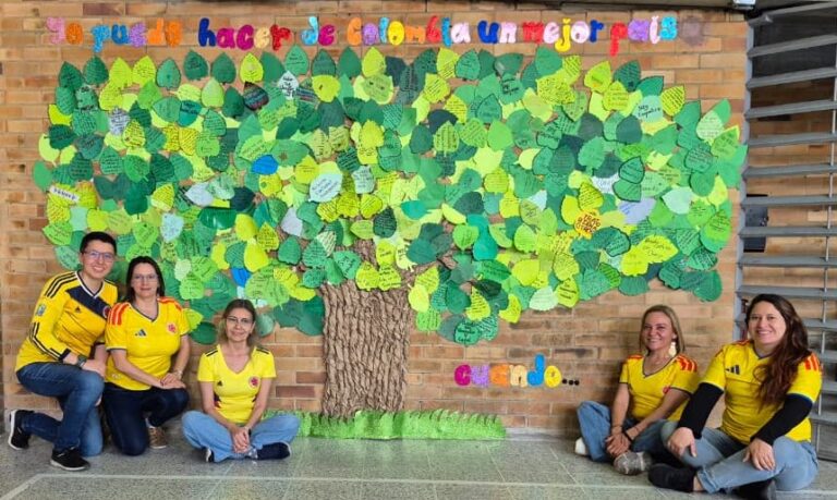 ÁRBOL PATRIOTICO2